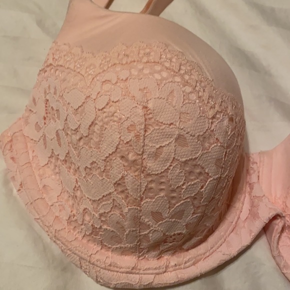 Victoria’s Secret Body By Victoria Lined Demi Bra Pink with Floral Lace 34DD NWT - Picture 3 of 4
